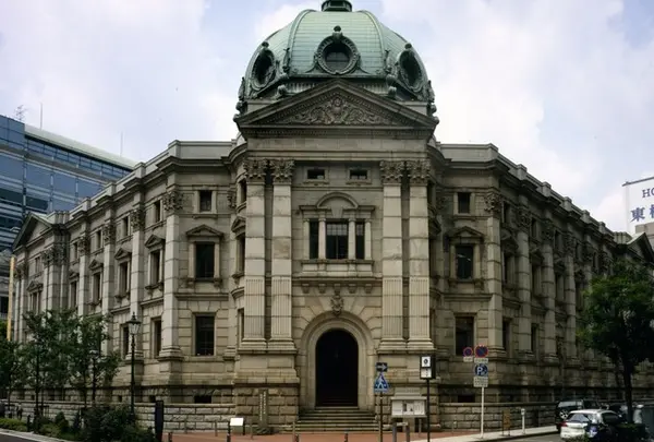 神奈川県立歴史博物館（旧横浜正金銀行本店本館）