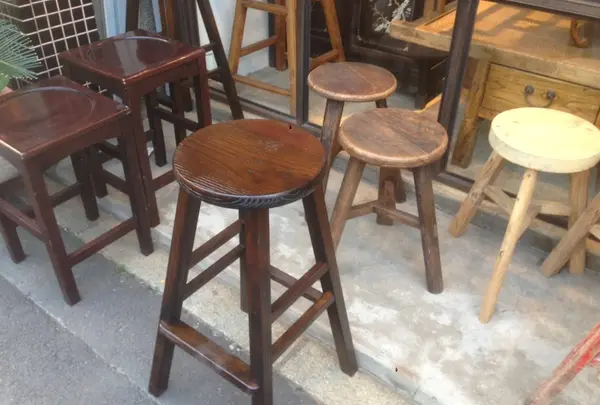 買うか迷った椅子