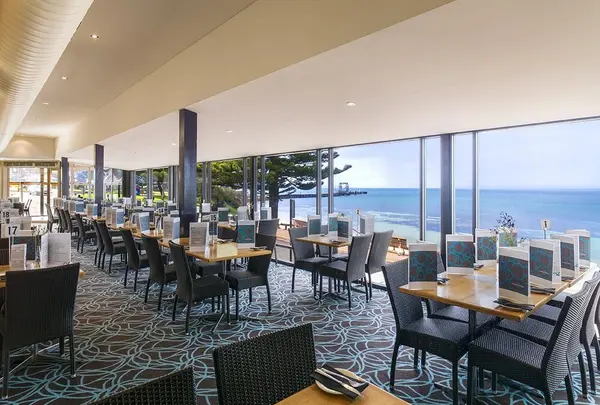 Zone Restaurant & Bar