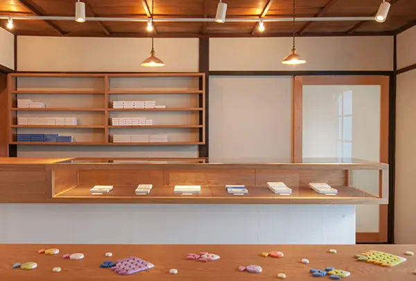 ウチュウワガシ FUKIYOSE 寺町店