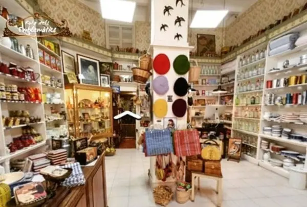 LA MODERNA SINGULAR. Revival de la casa de tu abuela