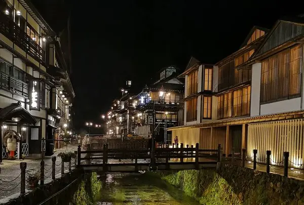 銀山温泉
