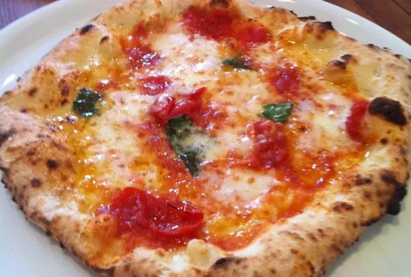 FREY's Famous Pizzeria
