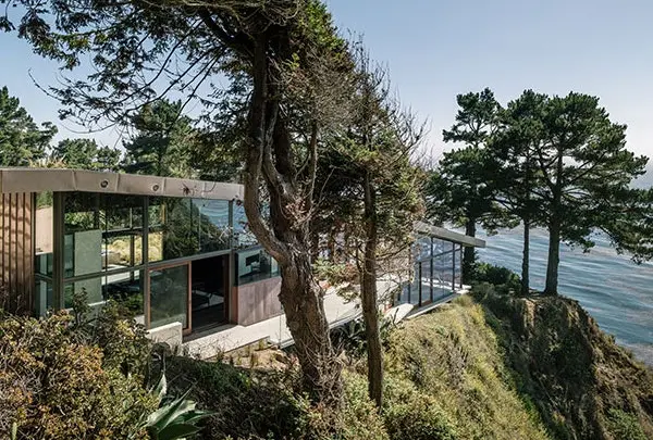 Izu Cliff House