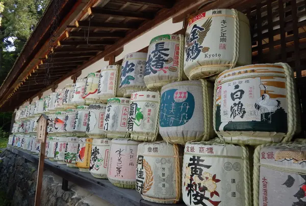 造り酒屋の神さま「松尾大社（まつのおたいしゃ）」