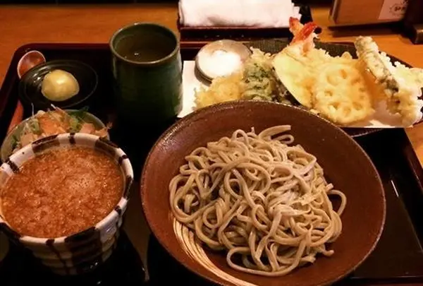 あん彦、移転してます