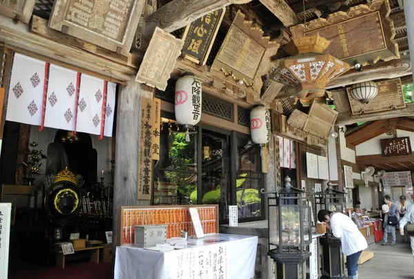 岡寺