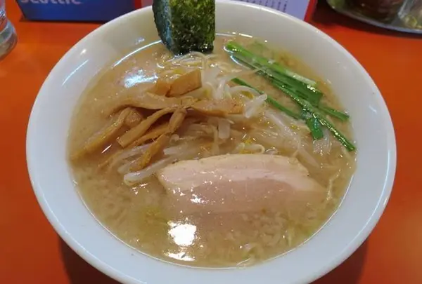 本格的豚骨そば まりぼ