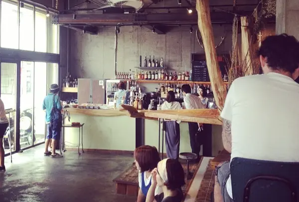 Nui. HOSTEL & BAR LOUNGE