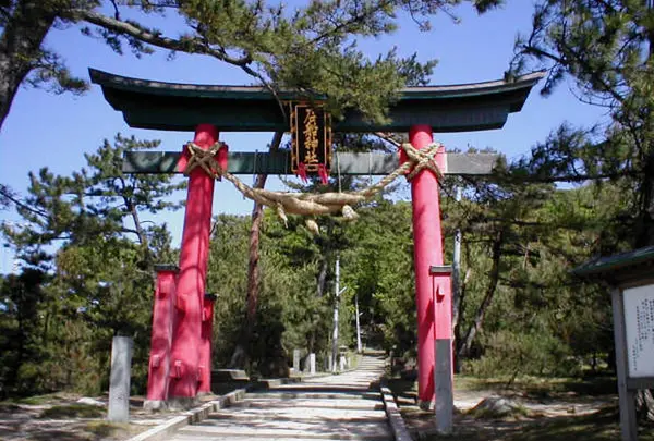 石船神社（いわふねじんじゃ）