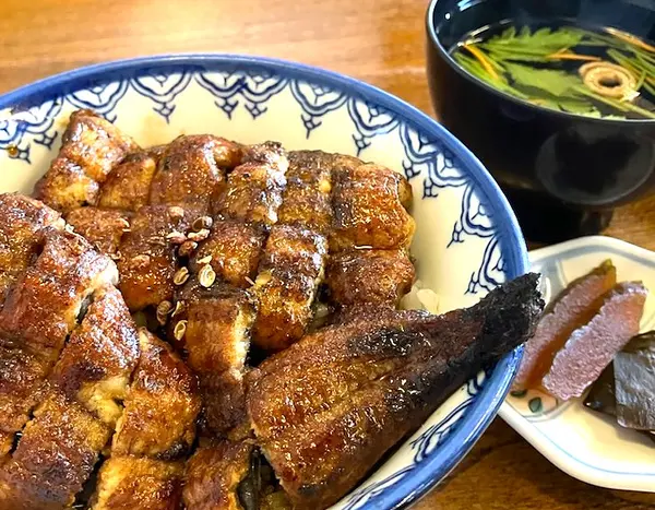 人気の”関うな丼”