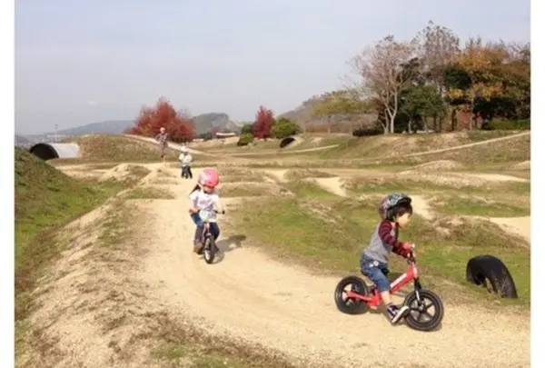 かさおか太陽の広場