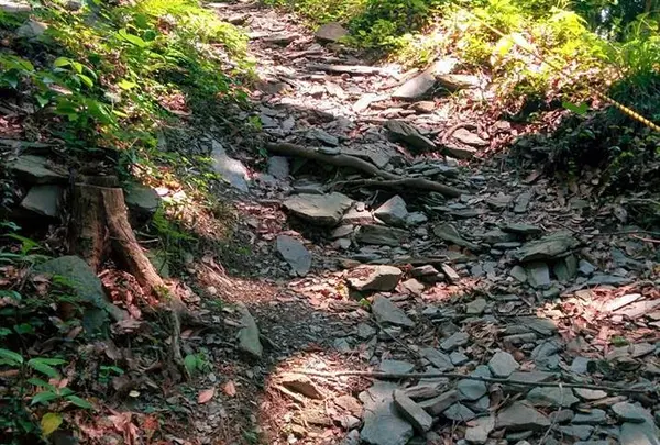 割谷板碑製作遺跡