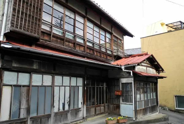 風情ある町の中を散策してみる