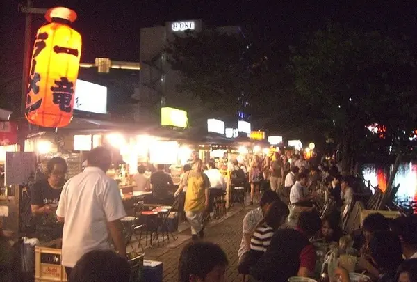 天神屋台街