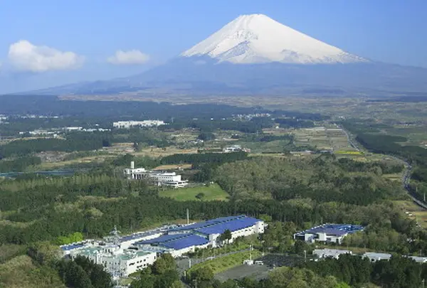 （株）ヤクルト 本社 富士裾野工場
