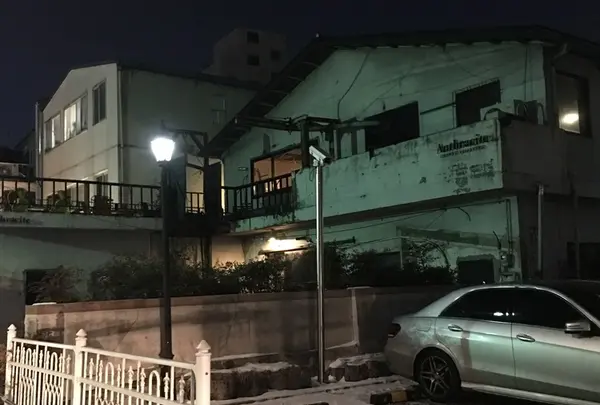 앤트러사이트　Anthracite COFFEE ROASTERS