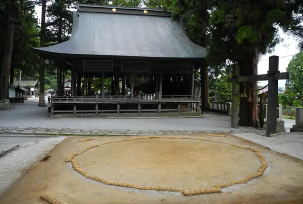 何故土俵がある？