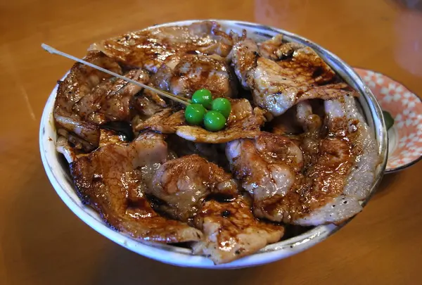 帯広といえば豚丼でしょ
