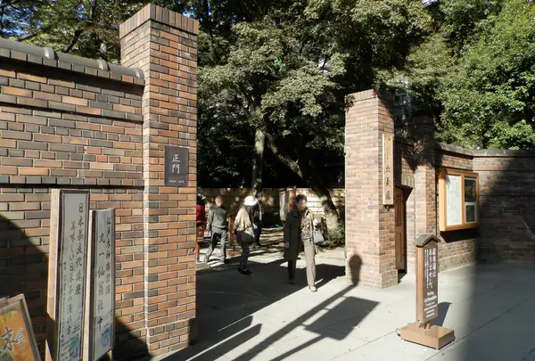 江戸時代の面影が現在まで生き残った貴重な庭園