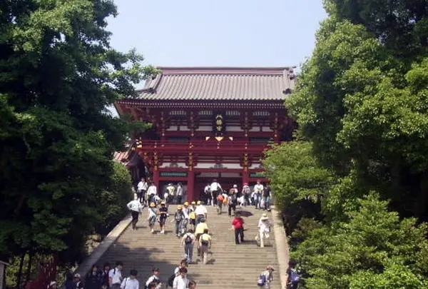 鶴岡八幡宮