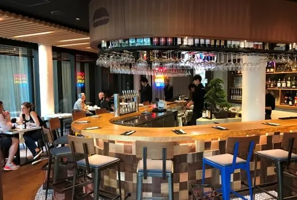 UMAMI BURGER 青山店