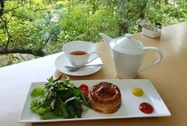 NEZUCAFE