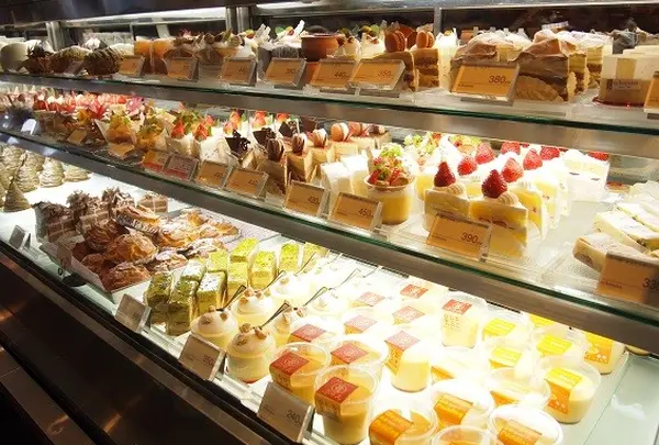ショーケースのケーキたち