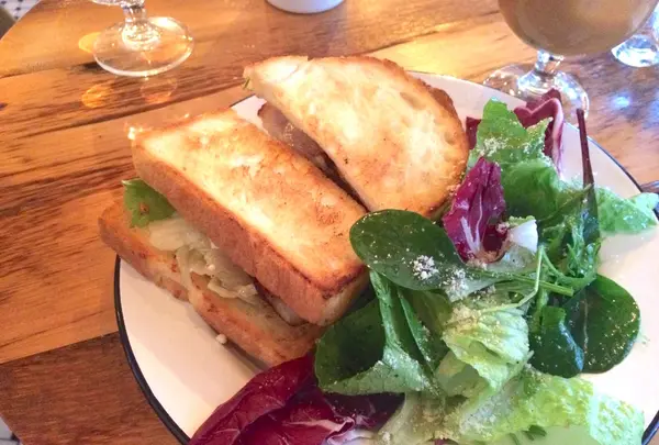 BLT