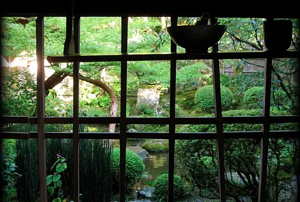 鶴亀庭園