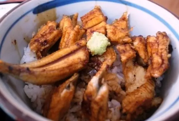 しま一・お食事処