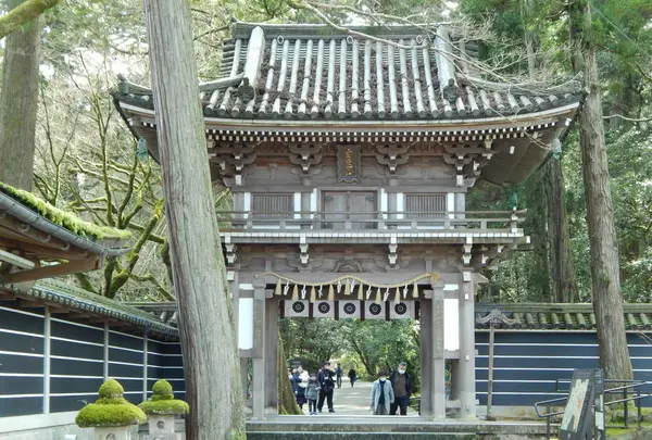 白山信仰自然智の森 那谷寺
