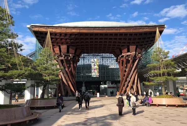 金沢駅