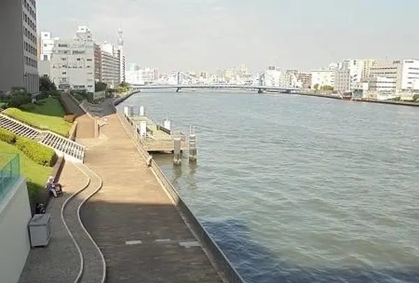 隅田川テラス(箱崎町)