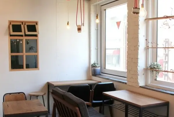 cafe WALL