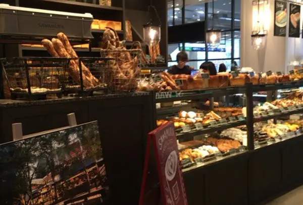 ベーカリー&レストラン 沢村