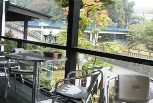 ｃａｆｅｄｉｎｉｎｇＫａｎ−ＫＵＲＡ