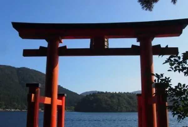 平和の鳥居