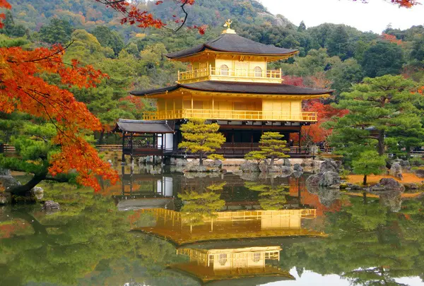 金閣寺（鹿苑寺）