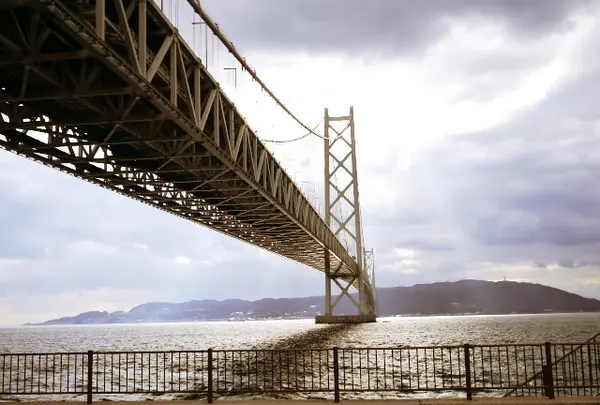 明石海峡大橋の真下
