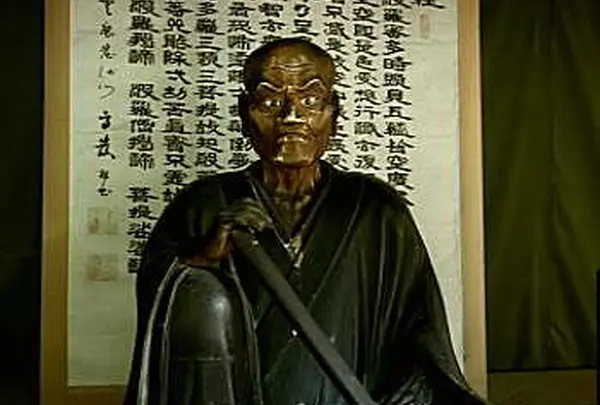 保津峡開削の祖「角倉了以」像