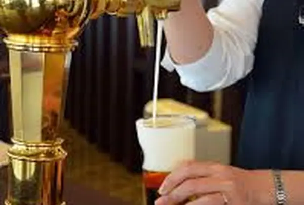 プロが注ぐ出来立てビール！