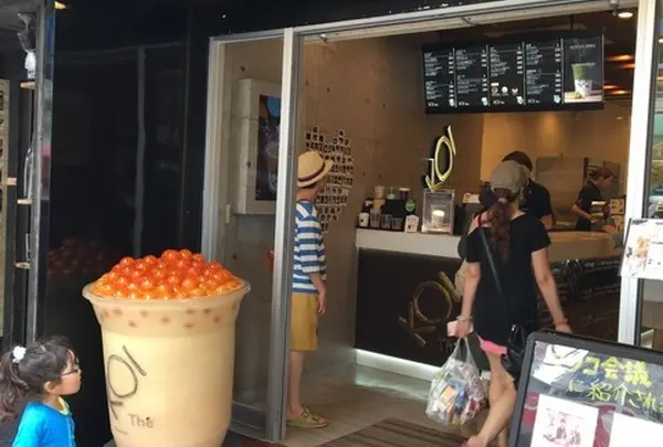 コイ カフェ 沖縄店