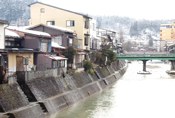 冬の宮川の風景