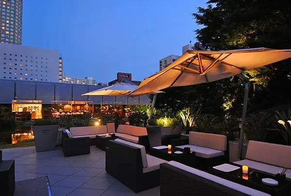 GARDEN CAFE with TERRACE BAR