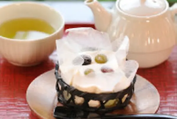 絹ごし緑茶てぃらみす