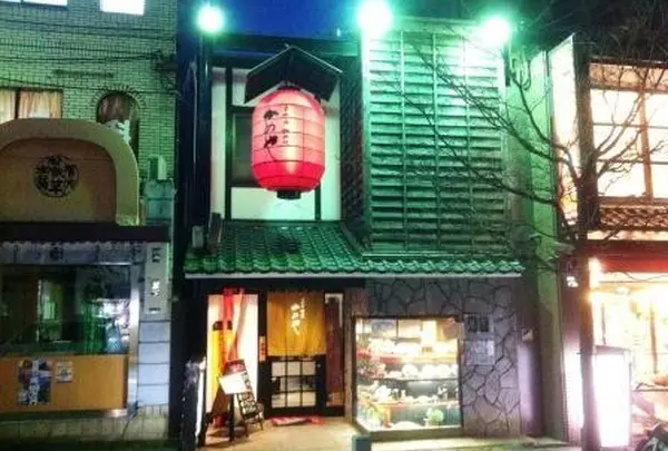 かめや