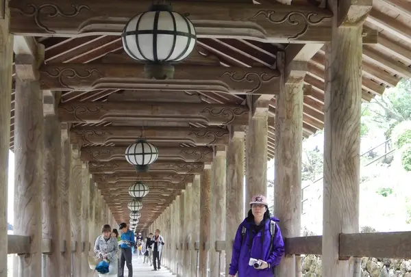登廊（のぼりろう）