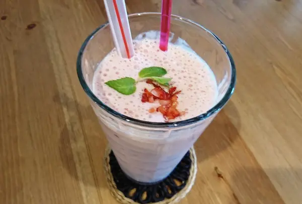 季節のスムージーもおすすめ
