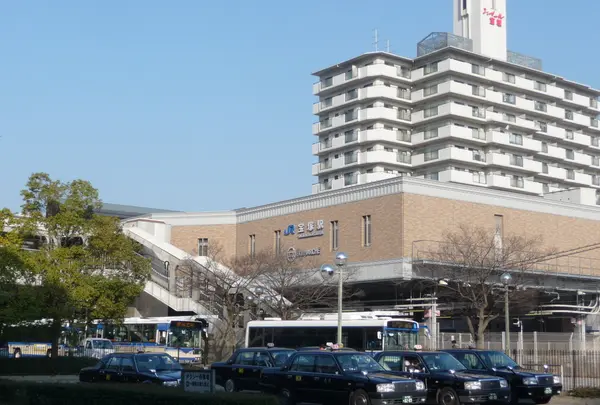 ＪＲ宝塚駅
